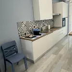 Casa Giulietta - Ombrellone E 2 Lettini Inclusi