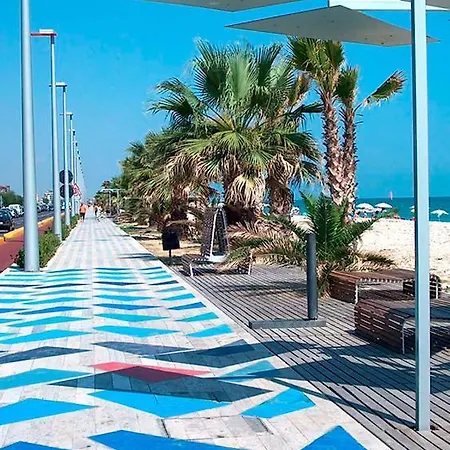 Casa Giulietta - Ombrellone E 2 Lettini Inclusi *