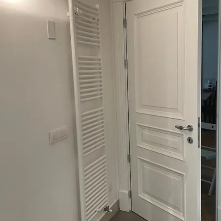 Casa Giulietta - Ombrellone E 2 Lettini Inclusi *