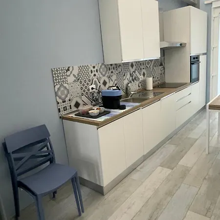 Casa Giulietta - Ombrellone E 2 Lettini Inclusi
