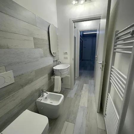 Casa Giulietta - Ombrellone E 2 Lettini Inclusi