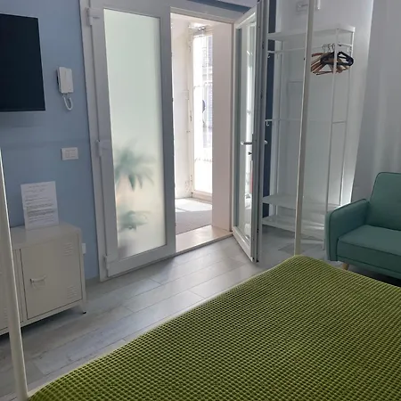 Casa Giulietta - Ombrellone E 2 Lettini Inclusi
