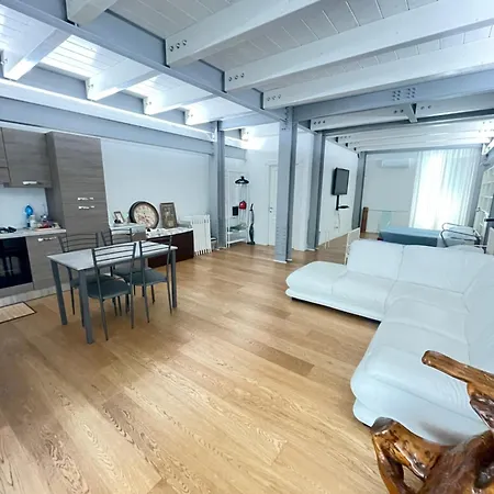 Casa Giulietta - Ombrellone E 2 Lettini Inclusi Apartment